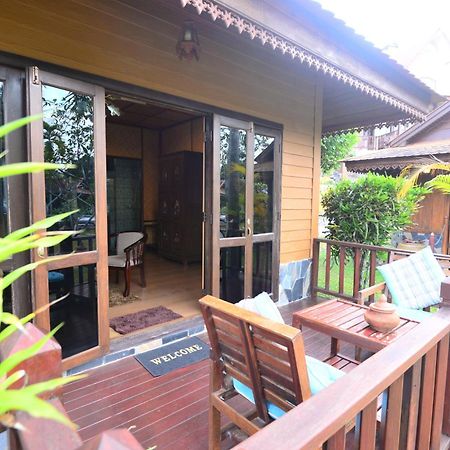 Viang Yonok Hotel, Restaurant, Sports Club Csiangszen Szoba fotó