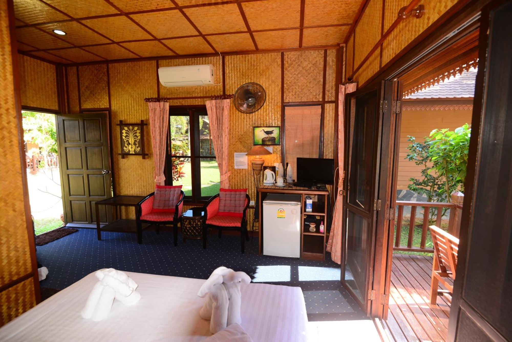 Viang Yonok Hotel, Restaurant, Sports Club Csiangszen Szoba fotó